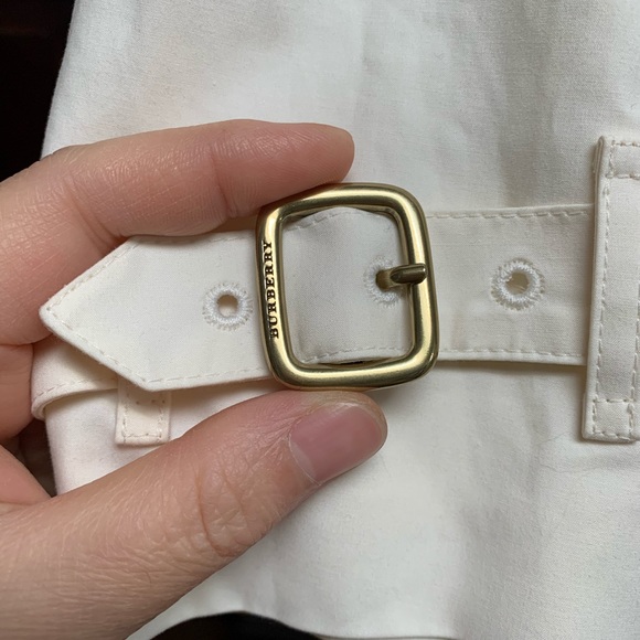 Burberry coat - Picture 2 of 8